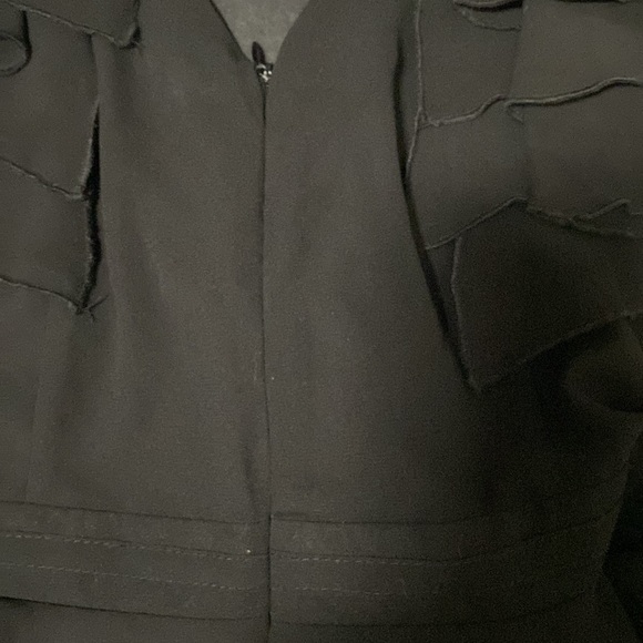 Ruffled Tops - Picture 4 of 5